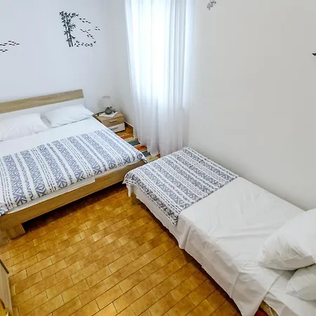 Apartmant Prosika Pag Town
